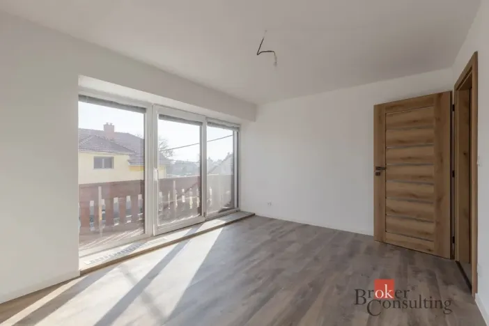 Prodej bytu 3+kk, Újezd u Brna, 9. května, 83 m2