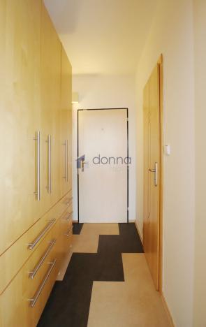 Pronájem bytu 2+kk, Praha, Voskovcova, 42 m2