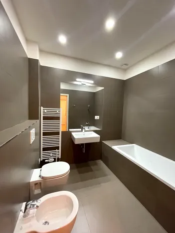 Pronájem bytu 2+kk, Praha - Karlín, Sokolovská, 98 m2