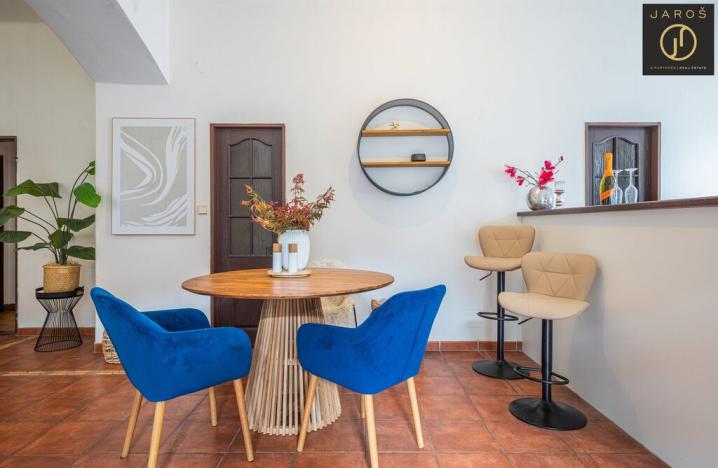 Prodej rodinného domu, Roztoky, 300 m2