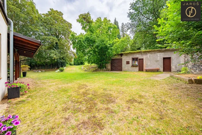 Prodej zemědělského objektu, Roztoky, 300 m2