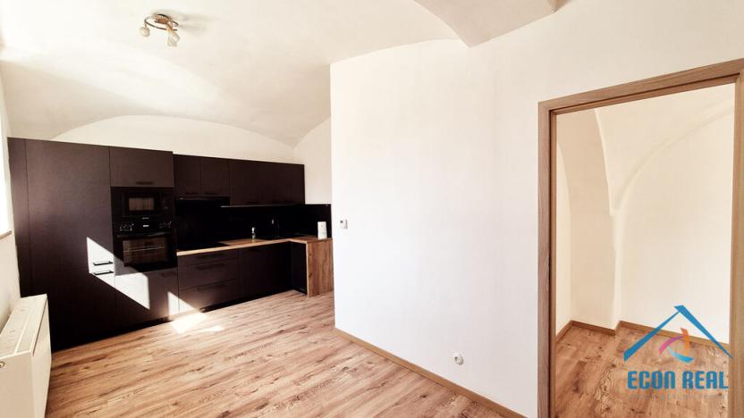 Pronájem bytu 2+kk, Brandýs nad Labem-Stará Boleslav - Stará Boleslav, Mariánské náměstí, 40 m2