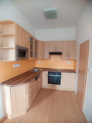 Pronájem bytu 1+1, Tábor, 9. května, 47 m2