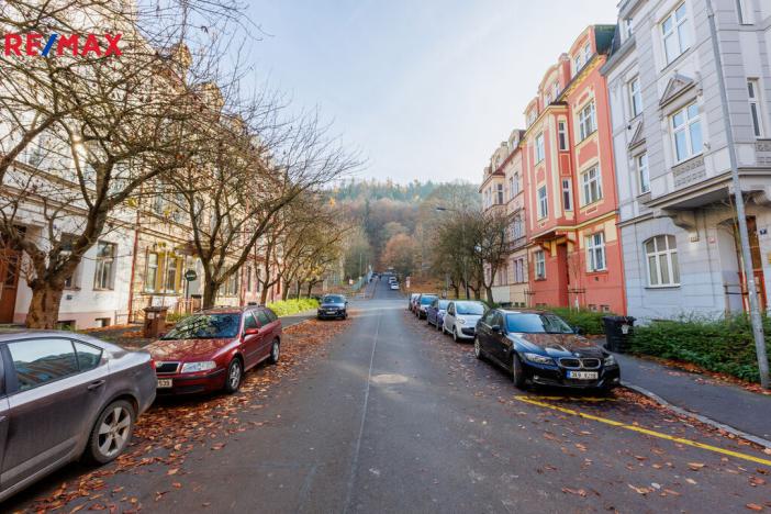 Prodej bytu 1+1, Karlovy Vary, Krymská, 28 m2