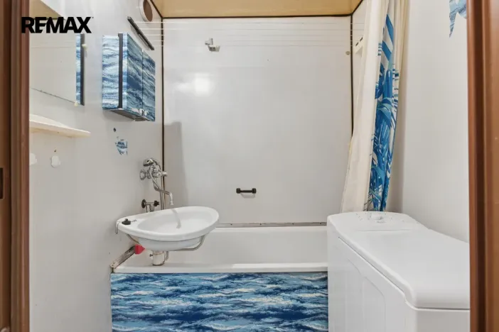 Prodej bytu 1+1, Karlovy Vary, Krymská, 28 m2