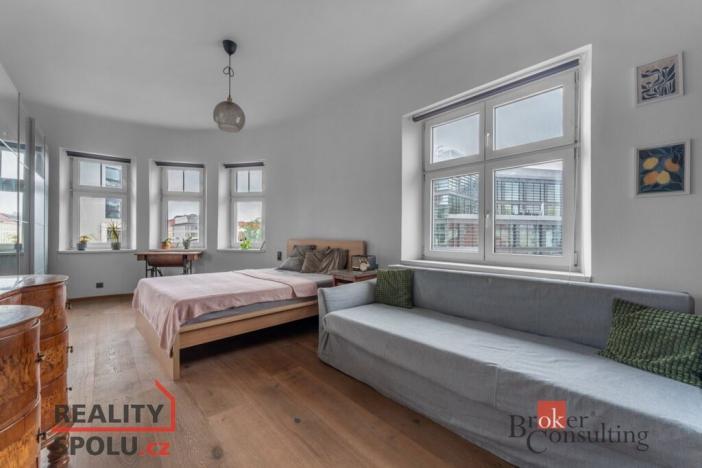 Prodej bytu 3+kk, Praha - Holešovice, U Uranie, 95 m2