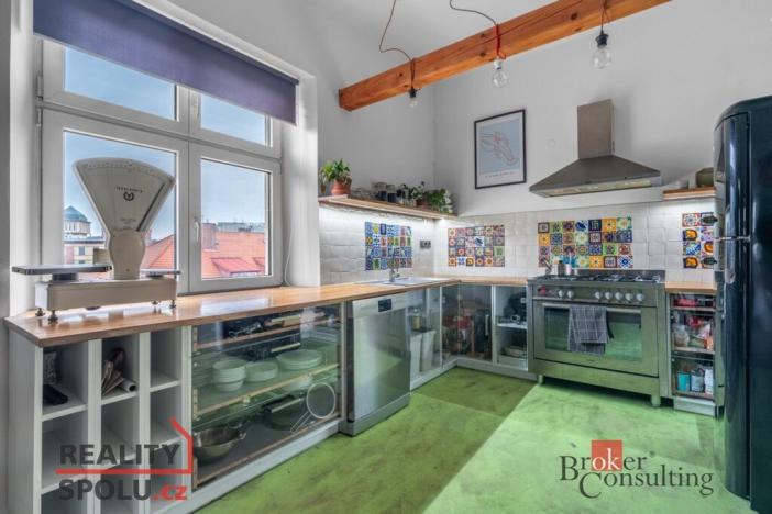 Prodej bytu 3+kk, Praha - Holešovice, U Uranie, 95 m2