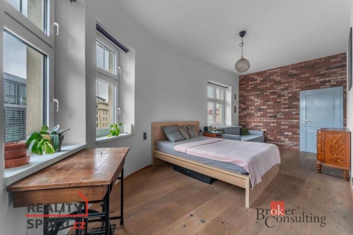 Prodej bytu 3+kk, Praha - Holešovice, U Uranie, 95 m2