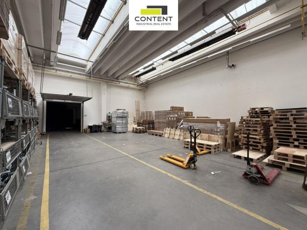 Pronájem výrobních prostor, Plzeň - Doubravka, Hřbitovní, 2513 m2