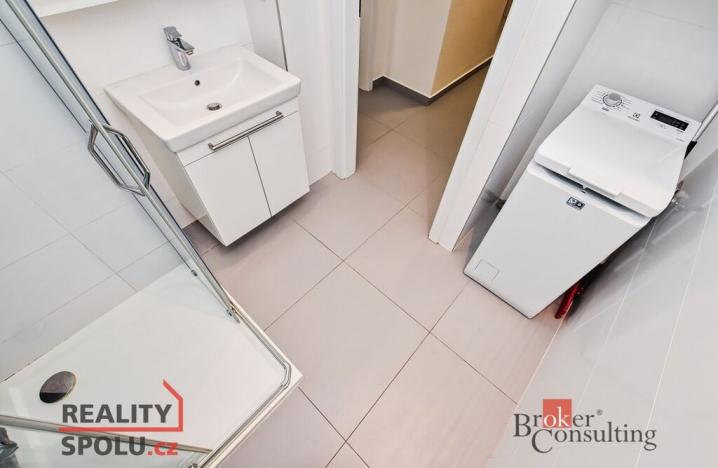 Pronájem bytu 1+kk, Praha - Žižkov, Ondříčkova, 35 m2