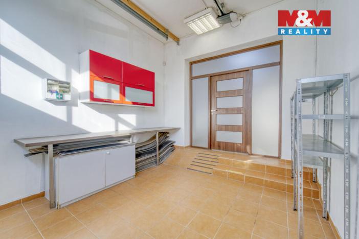 Pronájem obchodního prostoru, Praha - Uhříněves, Přátelství, 135 m2