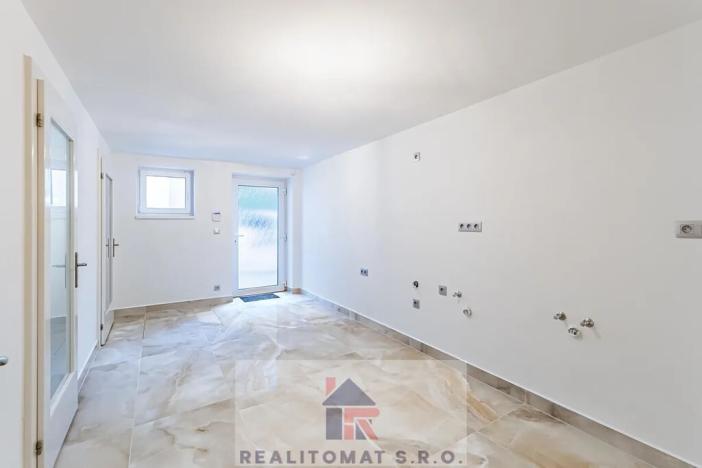 Prodej bytu 4+kk, Praha - Komořany, Pod lesem, 127 m2