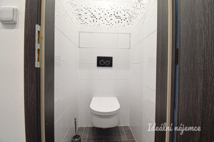 Pronájem bytu 2+1, Brno, Vysoká, 54 m2