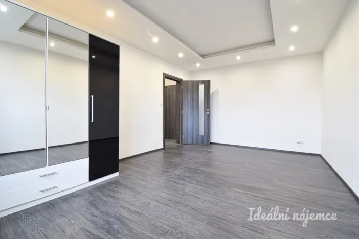 Pronájem bytu 2+1, Brno, Vysoká, 54 m2