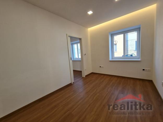 Pronájem bytu 2+1, Opava - Předměstí, Otáhalova, 54 m2