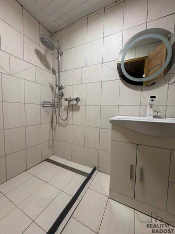 Prodej ubytování, Zaječí, Zahradní, 250 m2