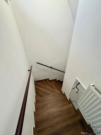 Prodej ubytování, Zaječí, Zahradní, 250 m2