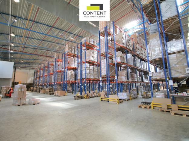 Pronájem výrobních prostor, Kněževes, Nad Kovárnou, 6398 m2