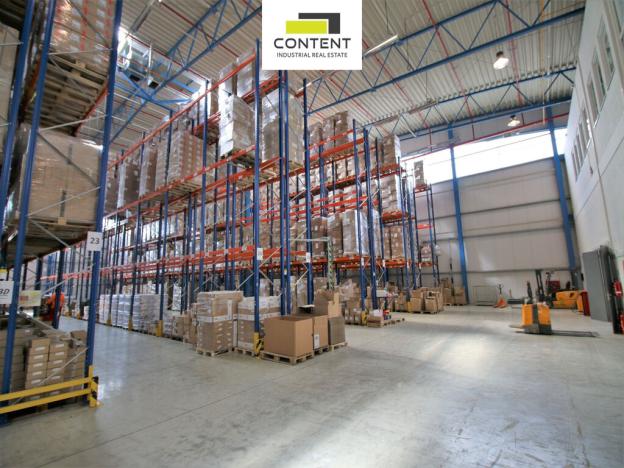 Pronájem výrobních prostor, Kněževes, Nad Kovárnou, 6398 m2