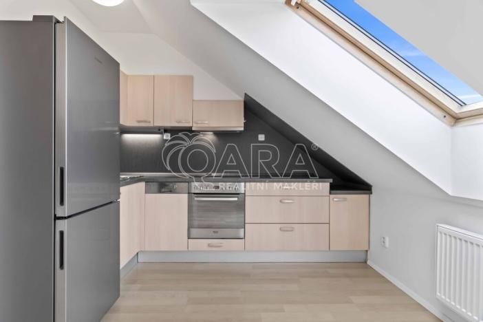 Pronájem bytu 3+kk, Praha - Vysočany, Spojovací, 91 m2