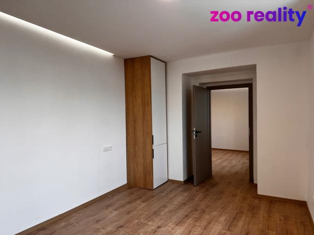 Pronájem bytu 2+kk, Žatec, náměstí 5. května, 61 m2