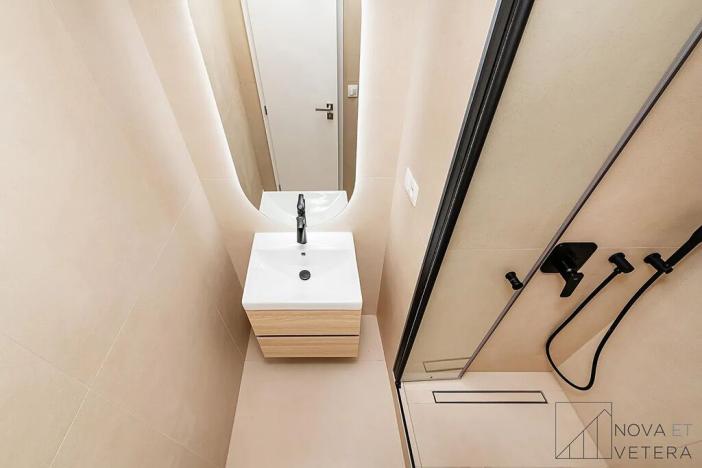 Prodej bytu 4+kk, Praha - Holešovice, Na Maninách, 95 m2