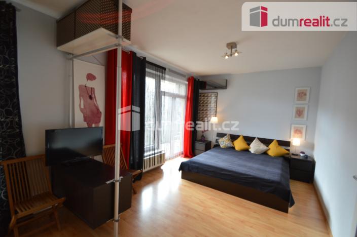 Pronájem bytu 1+kk, Praha - Smíchov, Na Hřebenkách, 52 m2