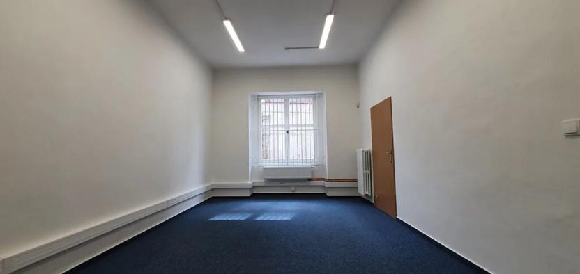 Pronájem kanceláře, Praha - Podolí, Podolská, 96 m2