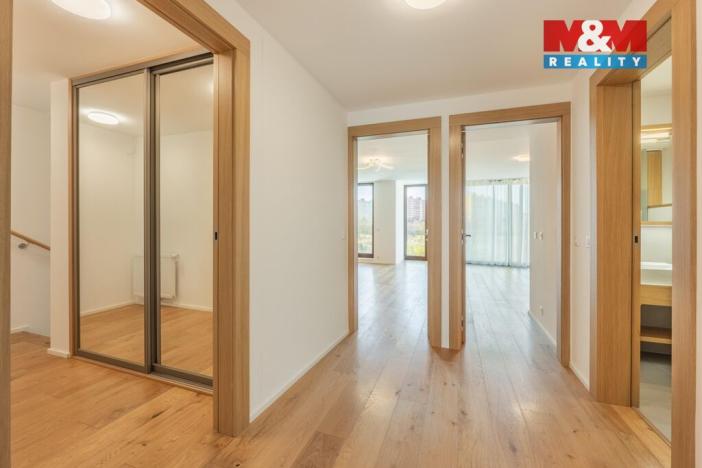 Prodej rodinného domu, Praha - Libuš, V Hrobech, 279 m2