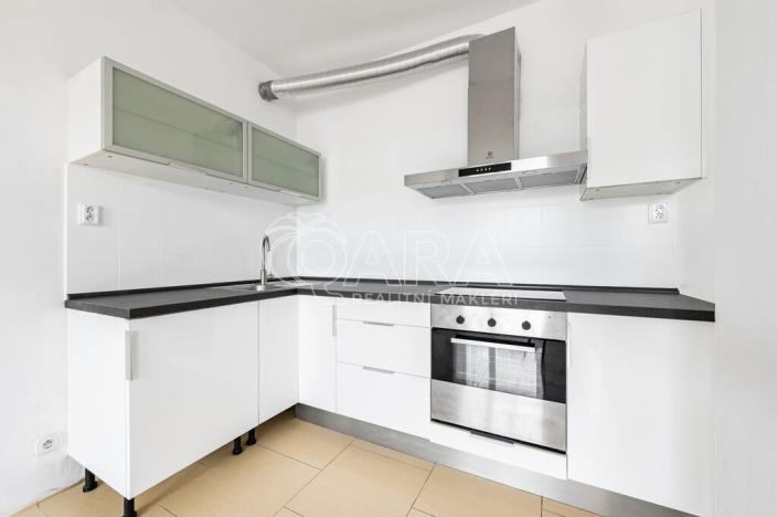 Pronájem bytu 3+kk, Praha - Dolní Měcholupy, Kryšpínova, 84 m2