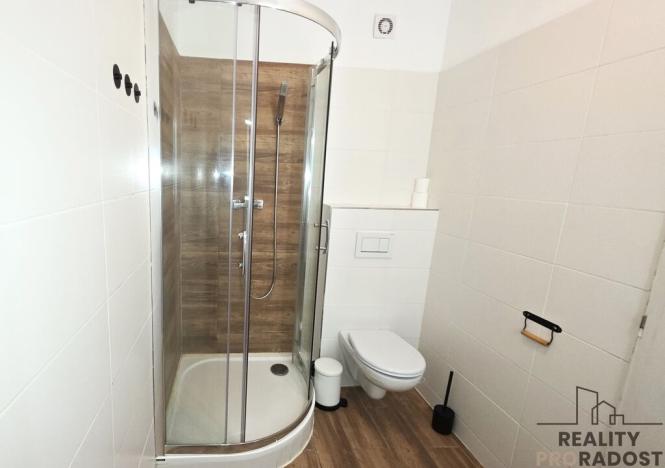 Pronájem bytu 2+1, Hodonín, Masarykovo nám., 42 m2