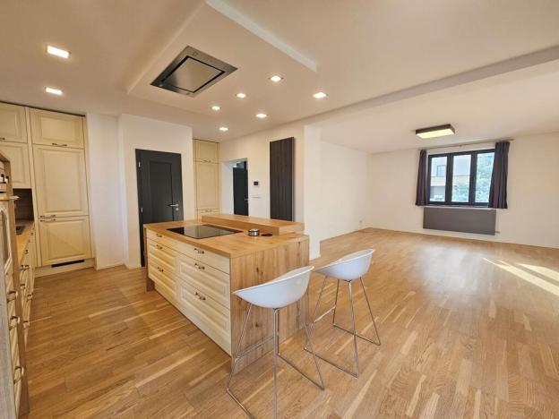 Pronájem rodinného domu, Praha - Hostivař, Herbenova, 190 m2