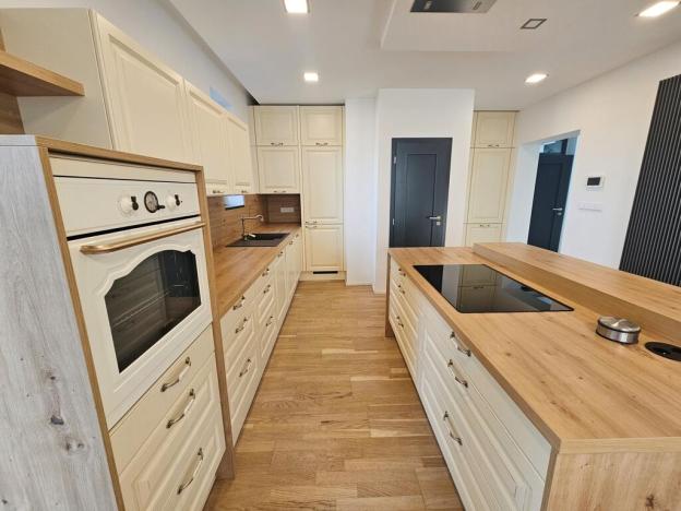 Pronájem rodinného domu, Praha - Hostivař, Herbenova, 190 m2