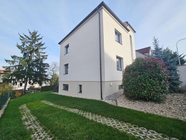 Pronájem rodinného domu, Praha - Hostivař, Herbenova, 190 m2