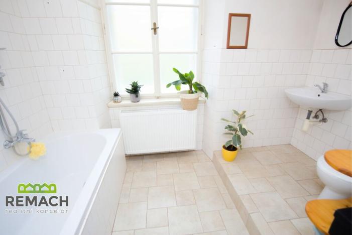 Pronájem bytu 2+kk, Kuks, 70 m2