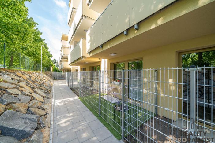 Pronájem bytu 1+kk, Olomouc, Frištenského, 32 m2