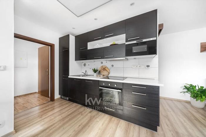 Prodej bytu 1+kk, Praha - Žižkov, Jeseniova, 39 m2