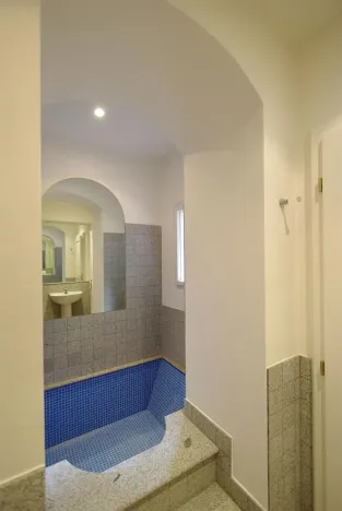 Pronájem bytu 3+1, Praha - Malá Strana, Hroznová, 73 m2