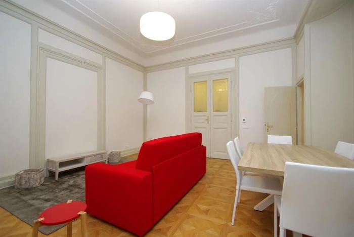 Pronájem bytu 2+1, Praha - Nové Město, Bolzanova, 92 m2