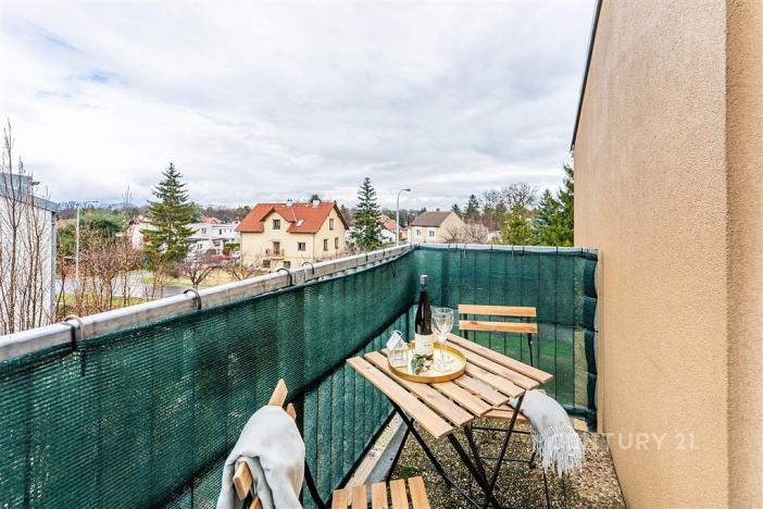 Pronájem bytu 2+kk, Praha, Bohdanečská, 47 m2