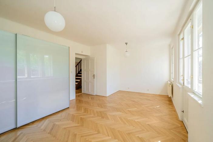 Pronájem vily, Praha - Střešovice, Cukrovarnická, 227 m2