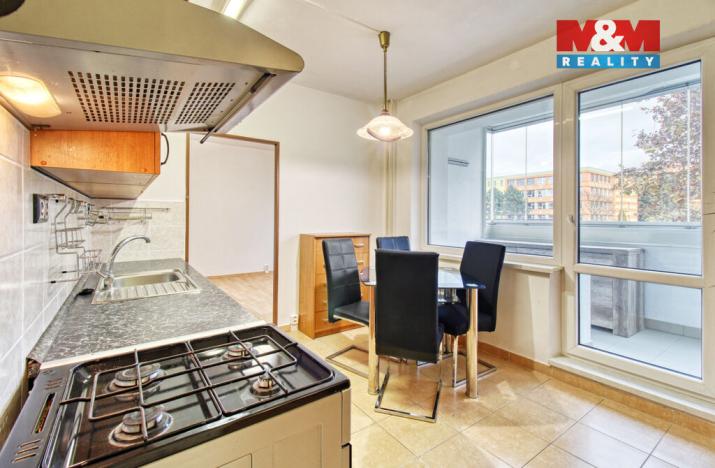 Prodej bytu 3+1, Karlovy Vary, U Koupaliště, 70 m2