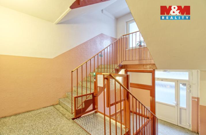 Prodej bytu 3+1, Karlovy Vary, U Koupaliště, 70 m2