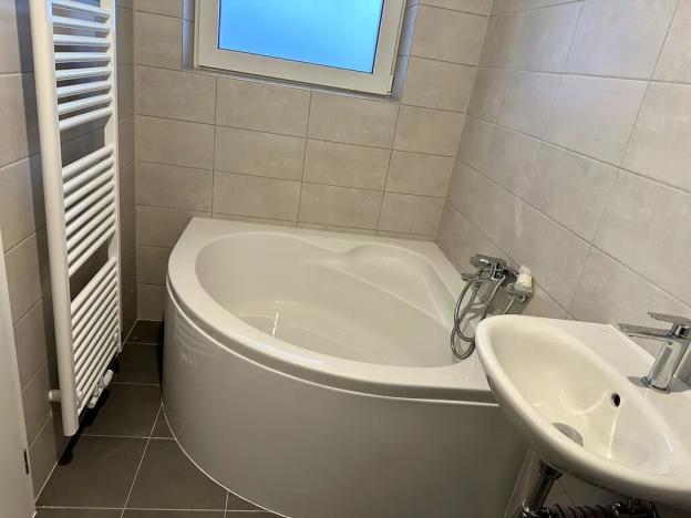 Pronájem bytu 2+kk, Hrádek nad Nisou, Jiřího z Poděbrad, 52 m2