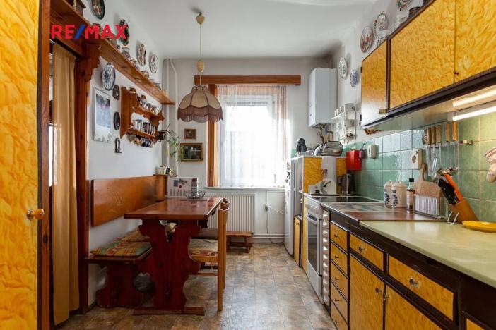 Prodej rodinného domu, Kamenné Žehrovice, Karlovarská třída, 120 m2