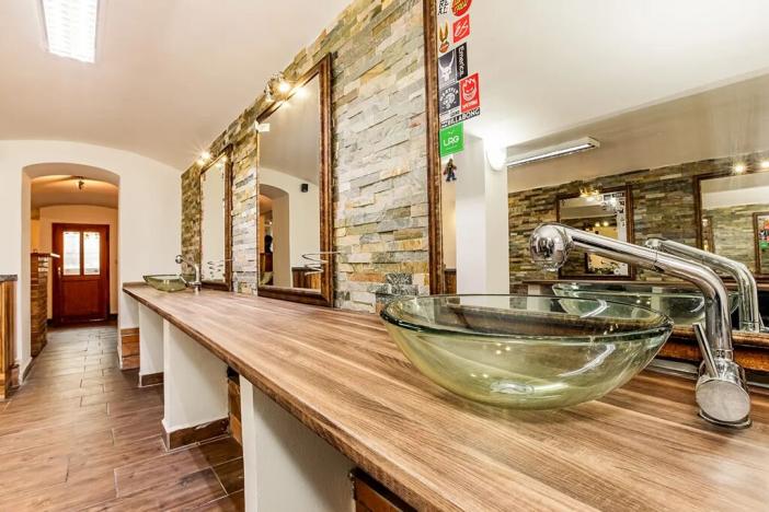 Prodej obchodního prostoru, České Budějovice, 50 m2