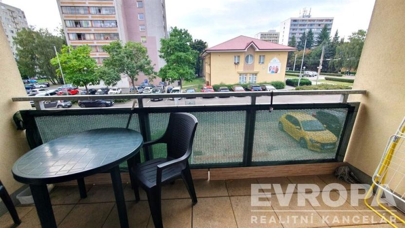 Pronájem bytu 1+kk, Pardubice - Polabiny, Bělehradská, 40 m2