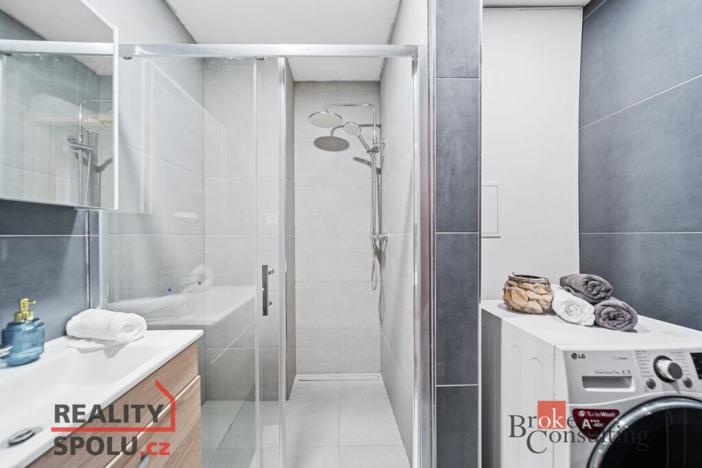 Prodej bytu 2+1, Pardubice - Zelené Předměstí, Devotyho, 55 m2