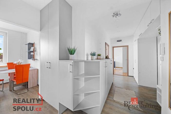 Prodej bytu 2+1, Pardubice - Zelené Předměstí, Devotyho, 55 m2