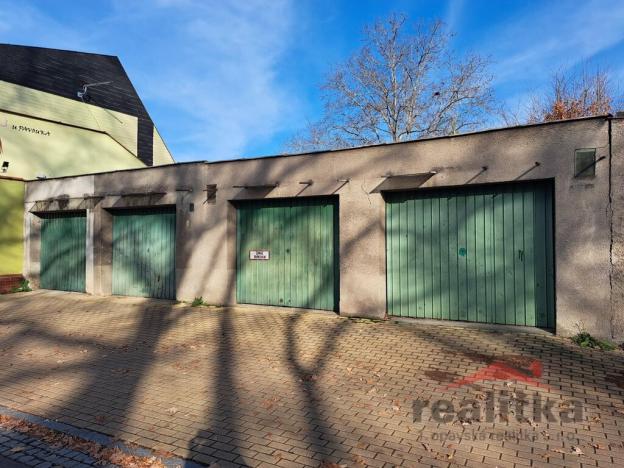 Pronájem garáže, Opava - Předměstí, 17 m2